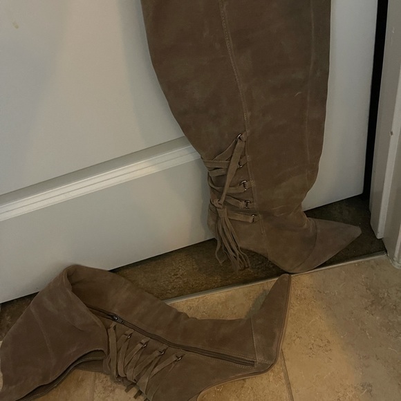 Steve Madden boots - Picture 2 of 2